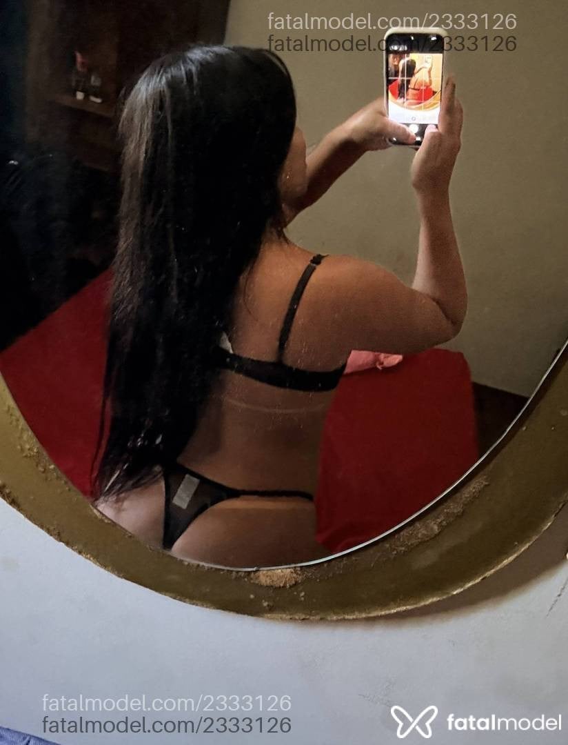 Acompanhante mulher morena (o) de olhos verdes - Gaaby