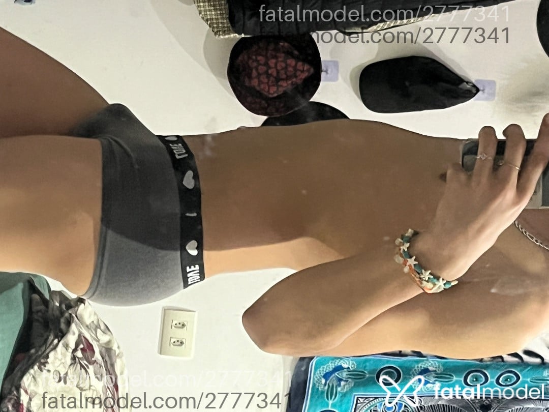 Acompanhante homem com cabelo colorido de olhos castanhos em São Paulo - Jotta