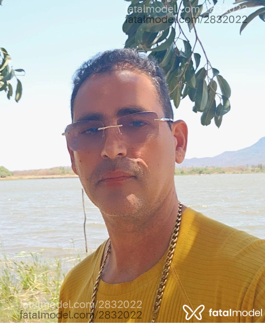 Acompanhante homem com cabelo castanho de olhos castanhos em Fortaleza - Kaleb Secao
