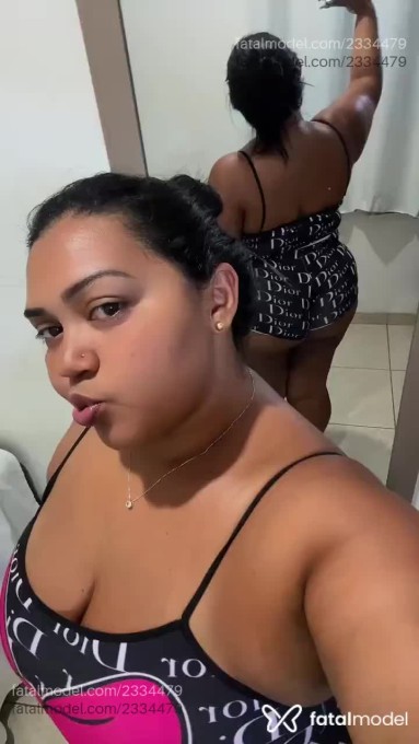 Acompanhante mulher morena (o) de olhos pretos em Virtual Acompanhante mulher morena (o) de olhos pretos em Virtual - Reg Lima