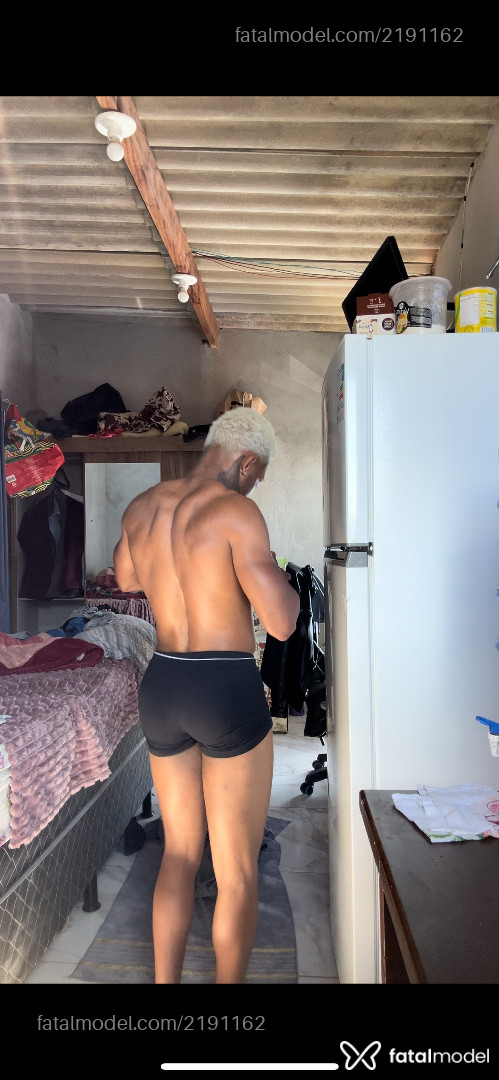 Acompanhante homem morena (o) de olhos pretos em Virtual - Jhony Black