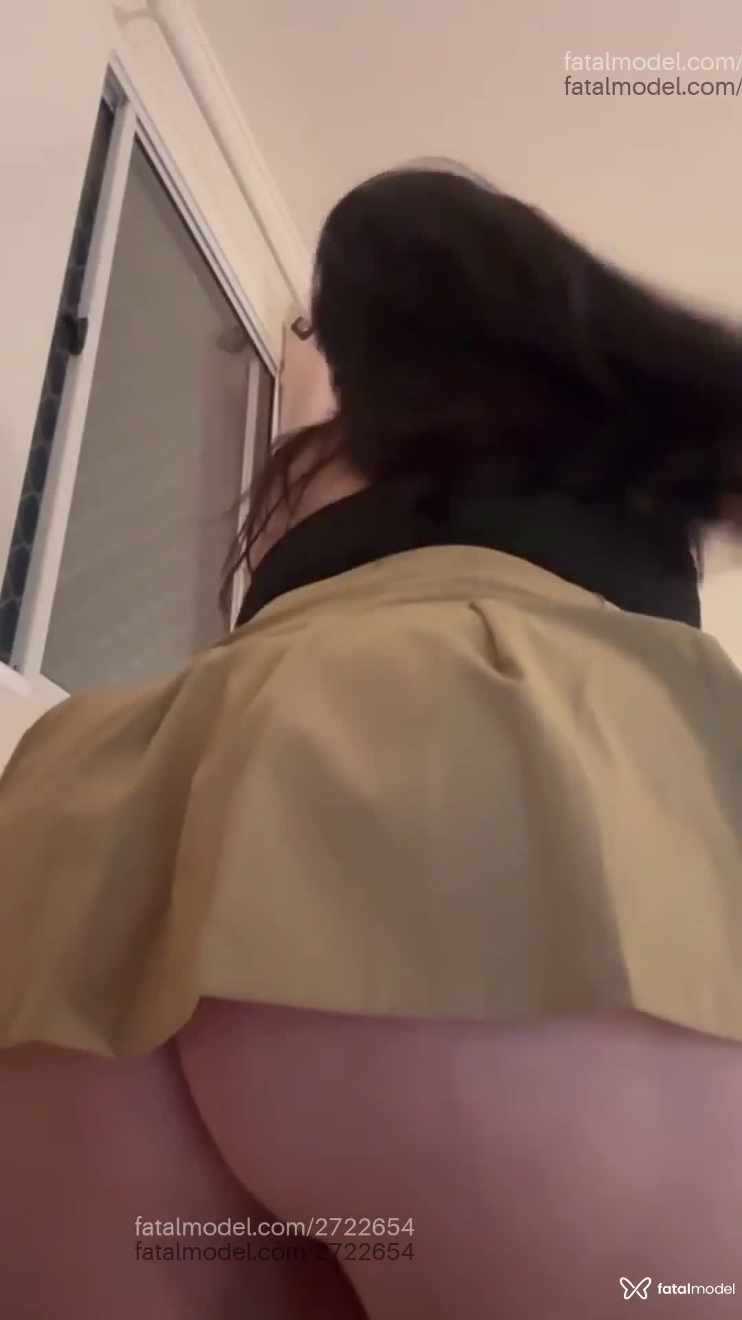 Acompanhante mulher com cabelo castanho de olhos pretos - Isadora