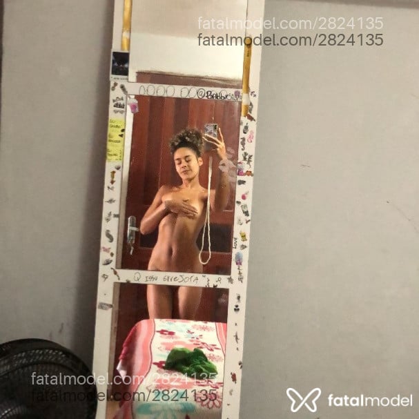 Acompanhante mulher morena (o) de olhos castanhos - Poliana Surfistnha Acompanhante mulher morena (o) de olhos castanhos - Poliana Surfistnha