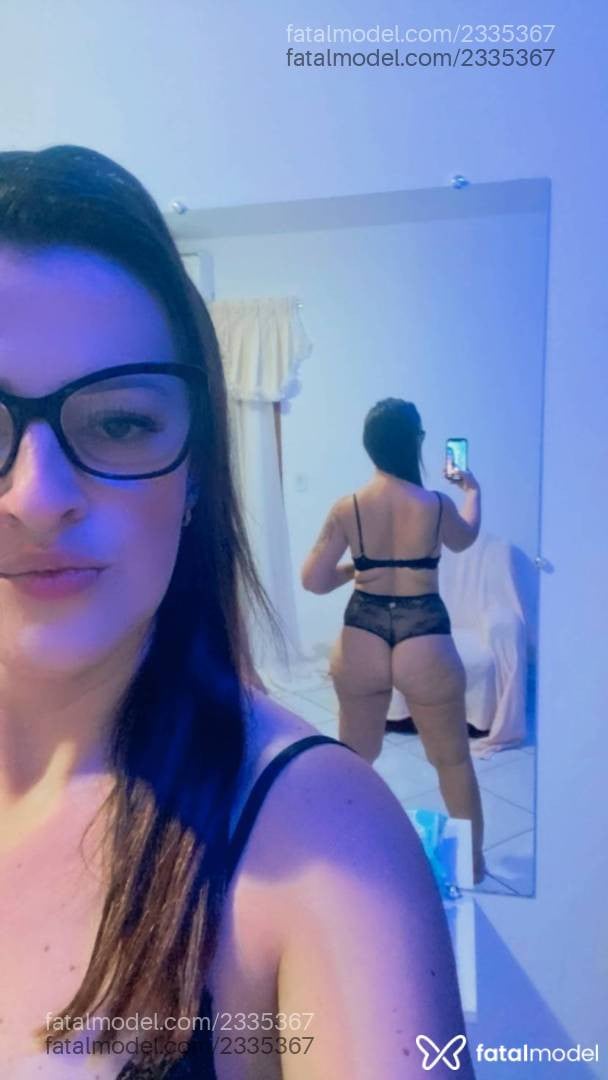 Acompanhante mulher com cabelo castanho de olhos castanhos - Laura