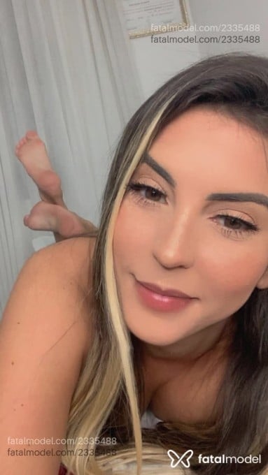 Acompanhante mulher loira (o) de olhos mel em Virtual - Luana