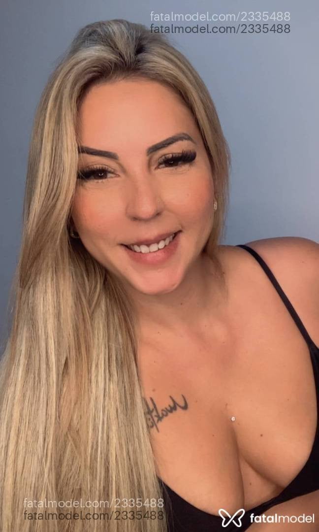 Acompanhante mulher loira (o) de olhos mel em Virtual - Luana