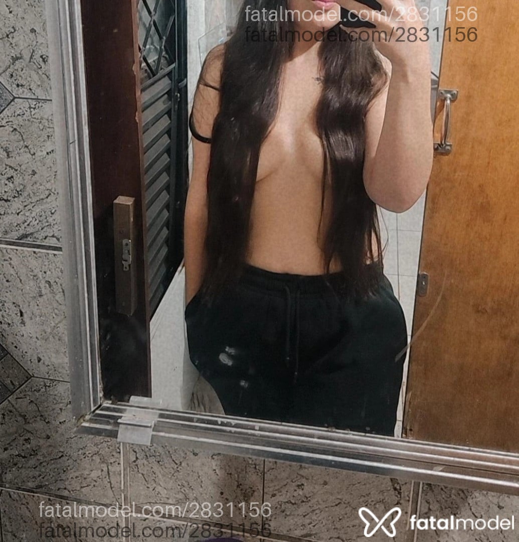Acompanhante mulher morena (o) de olhos castanhos em Virtual Acompanhante mulher morena (o) de olhos castanhos em Virtual - Raisinha
