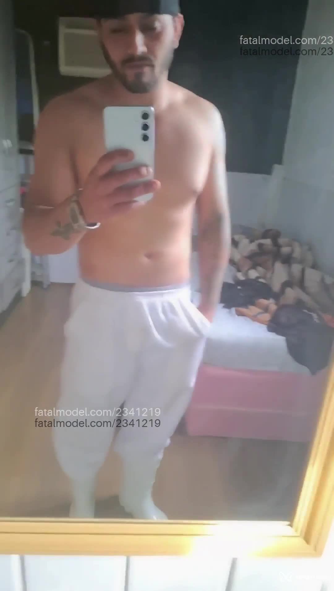 Acompanhante homem morena (o) de olhos mel em Florianópolis - Augusto