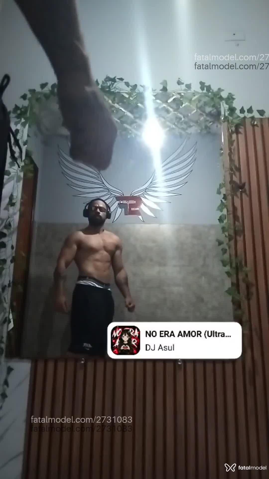 Acompanhante homem com cabelo castanho de olhos castanhos em Campinas - Thiago