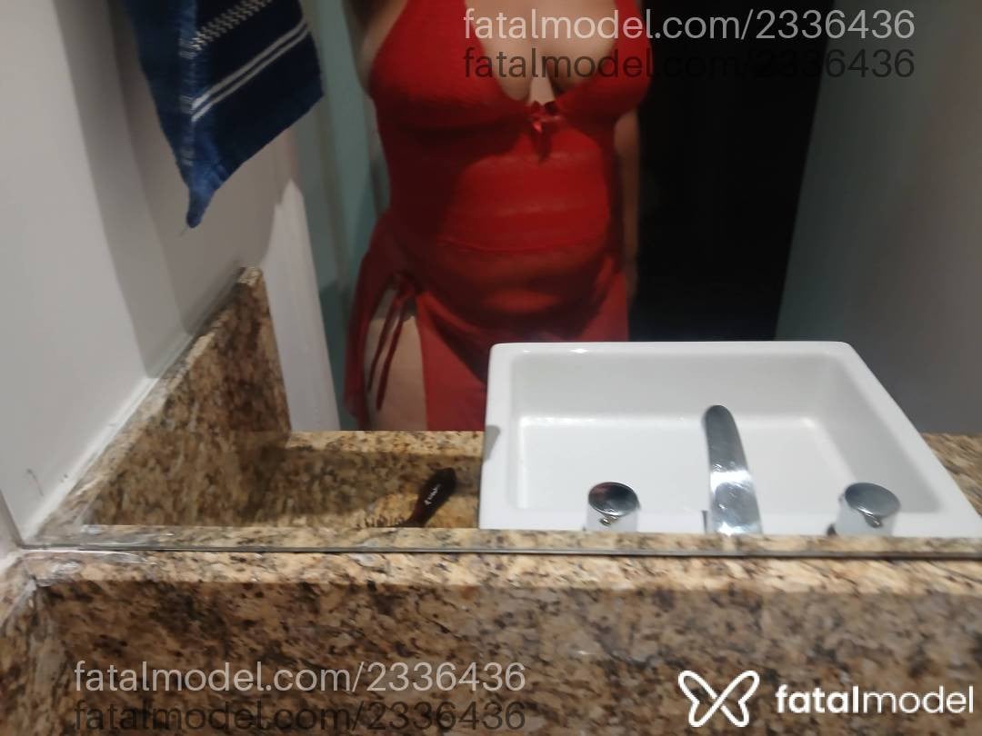 Acompanhante mulher morena (o) de olhos castanhos - Sarah