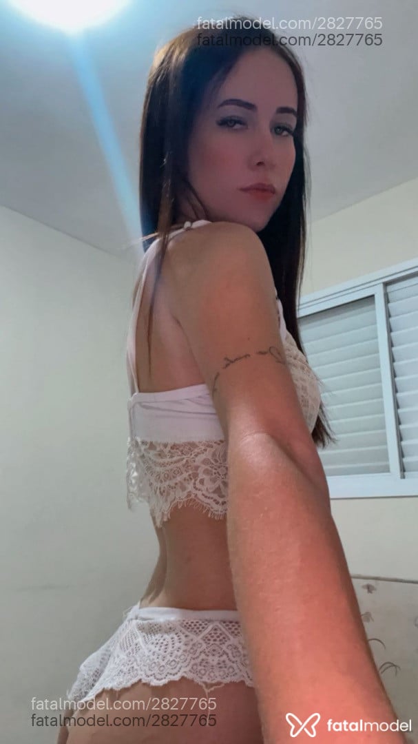 Acompanhante mulher com cabelo castanho de olhos castanhos em Jaú - Mirella