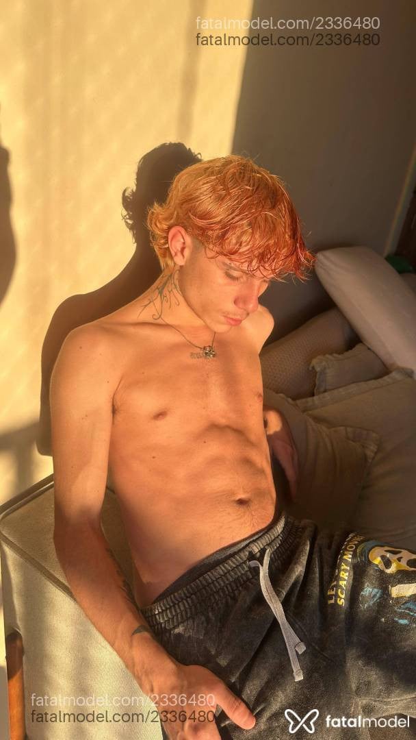 Acompanhante homem com cabelo castanho de olhos mel em São Paulo - Andrew Vinicius