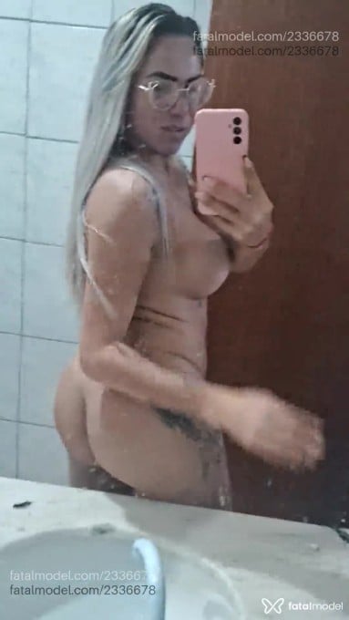 Acompanhante mulher trans loira (o) de olhos castanhos em Peruíbe Acompanhante mulher trans loira (o) de olhos castanhos em Peruíbe - Andressacavalona