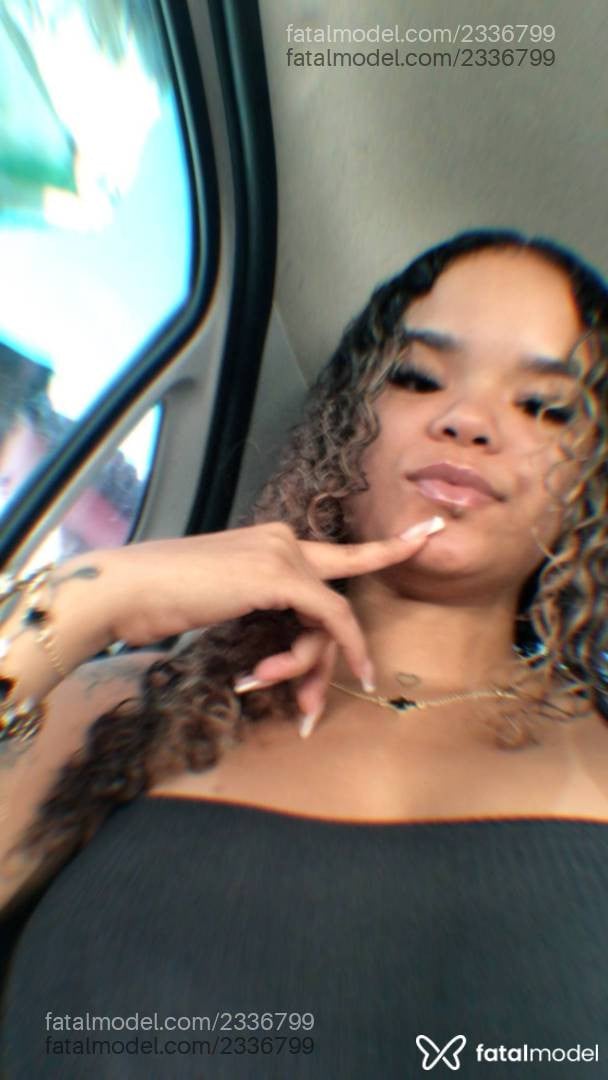 Acompanhante mulher loira (o) de olhos castanhos em Aracaju - Ary Sntts