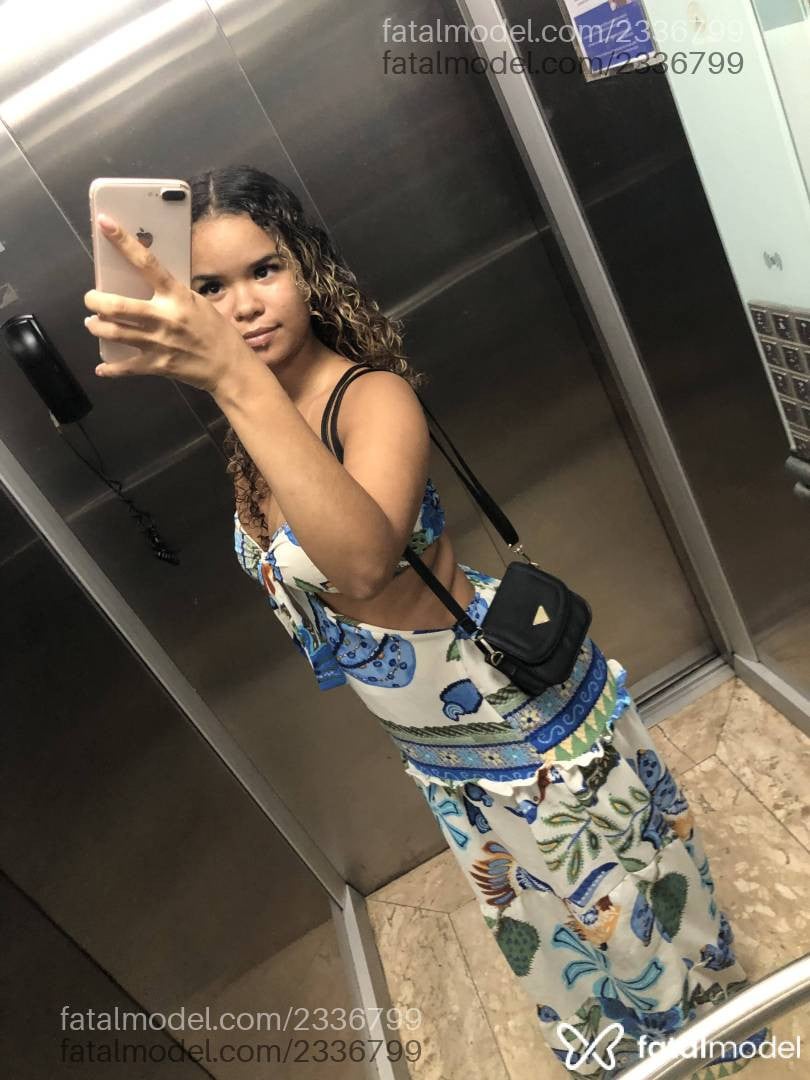 Acompanhante mulher loira (o) de olhos castanhos em Aracaju - Ary Sntts