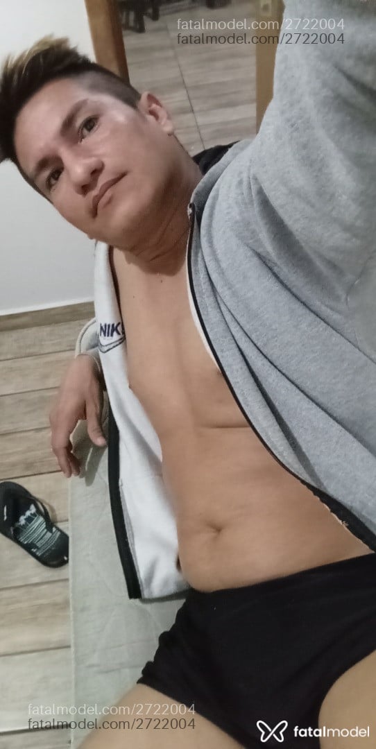 Acompanhante homem loira (o) de olhos pretos em Curitiba Acompanhante homem loira (o) de olhos pretos em Curitiba - Fernando