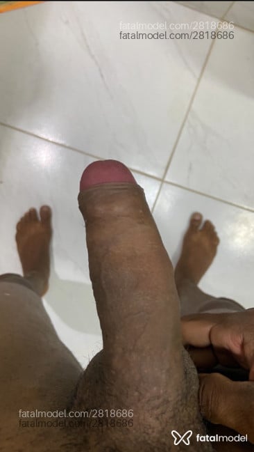 Acompanhante homem morena (o) de olhos castanhos - Morenodatorre Acompanhante homem morena (o) de olhos castanhos - Morenodatorre