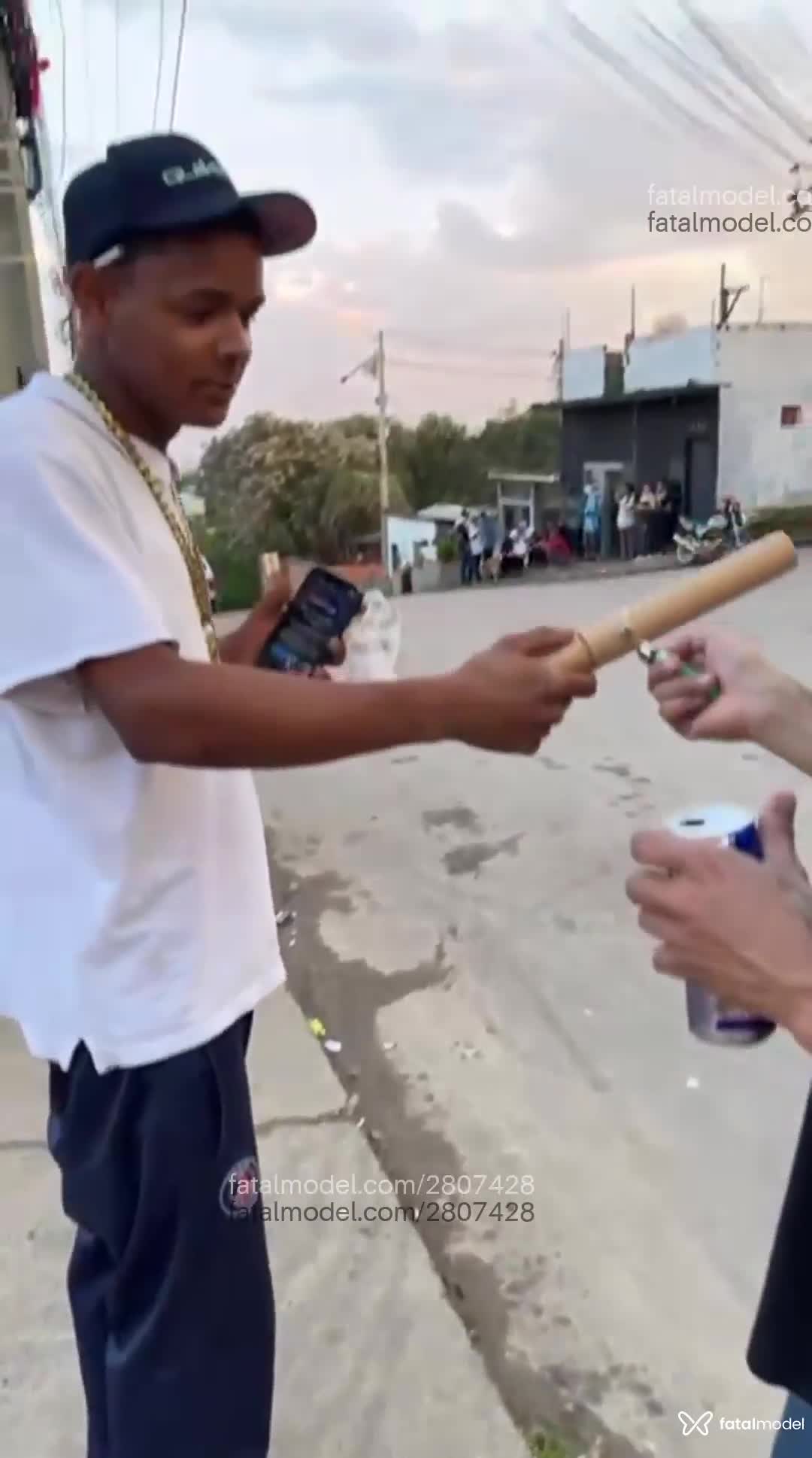 Acompanhante homem morena (o) de olhos pretos em Balneário Camboriú - Victor