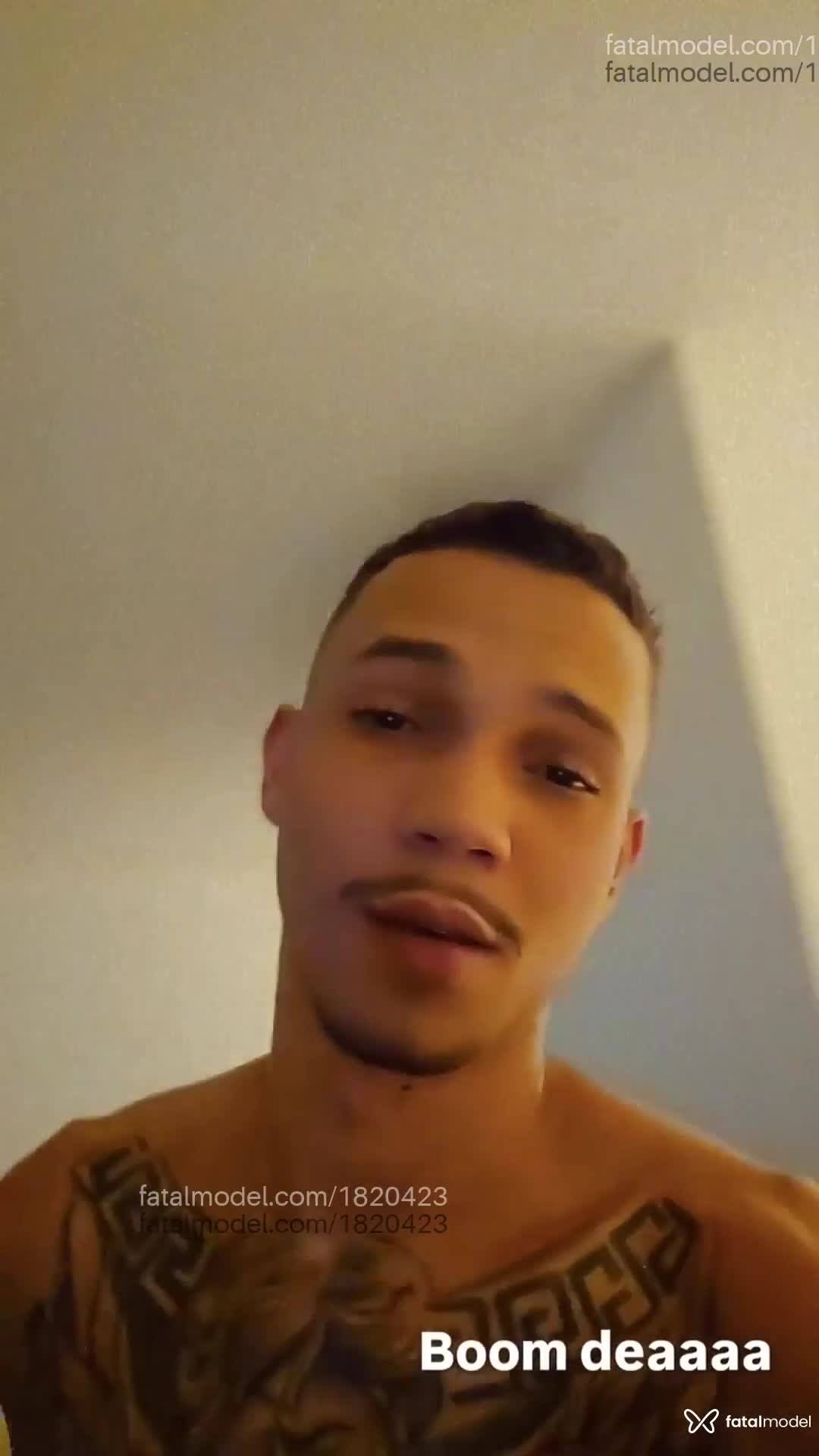 Acompanhante homem morena (o) de olhos castanhos em São Paulo - Aziel Ramalho