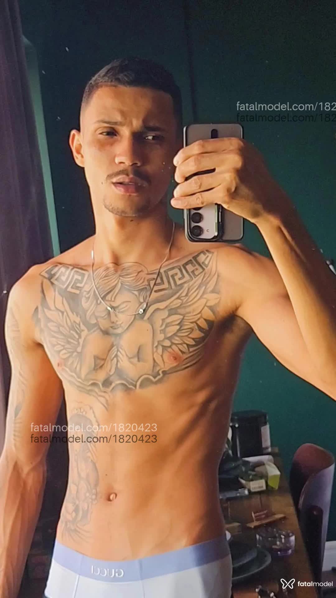 Acompanhante homem morena (o) de olhos castanhos em São Paulo - Aziel Ramalho