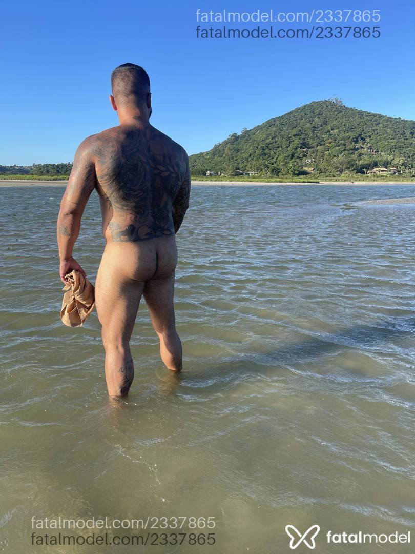 Acompanhante homem morena (o) de olhos castanhos em Porto Alegre - Edu Castro