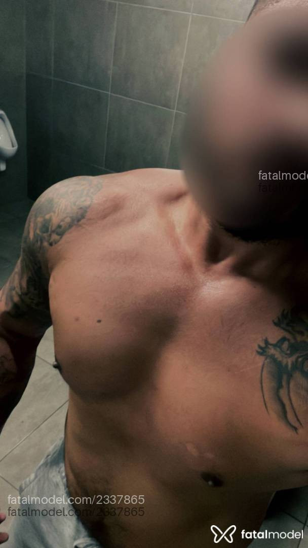 Acompanhante homem morena (o) de olhos castanhos em Porto Alegre - Edu Castro