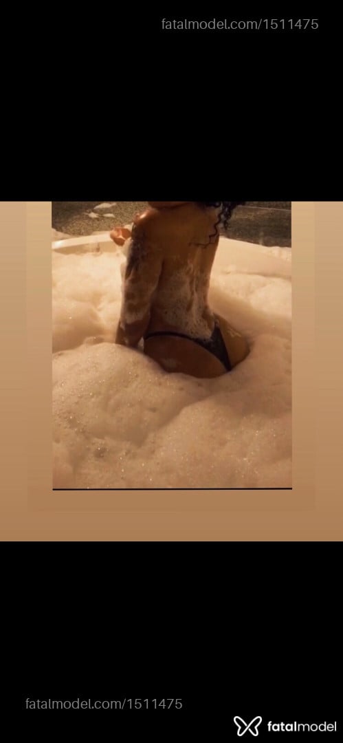 Acompanhante mulher morena (o) de olhos castanhos em Guarapari - Rebeca