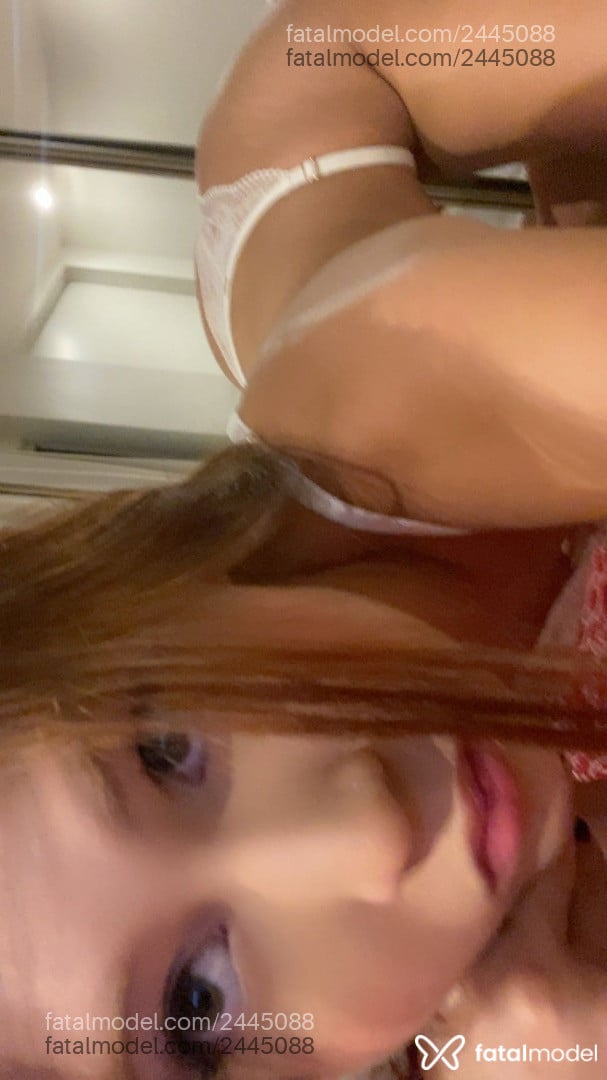 Acompanhante mulher trans morena (o) de olhos verdes em Brasília Acompanhante mulher trans morena (o) de olhos verdes em Brasília - Maiumy