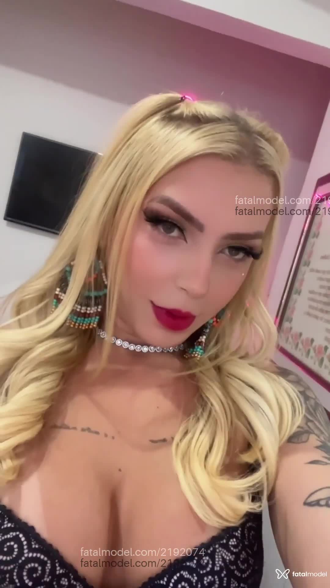 Acompanhante mulher trans loira (o) de olhos verdes em Belo Horizonte - Patiloira
