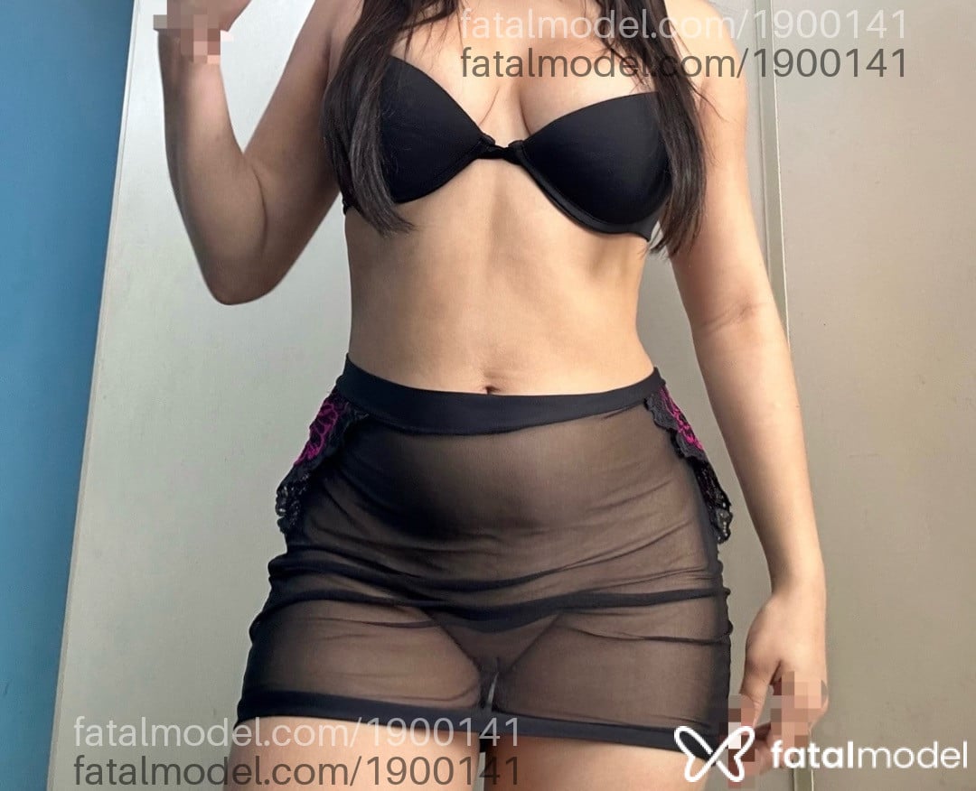 Acompanhante mulher com cabelo castanho de olhos castanhos em Belém - Ísis Bárbara