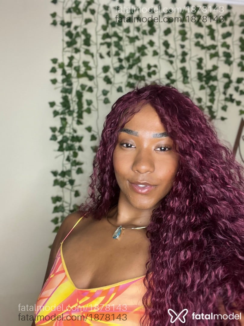 Acompanhante mulher morena (o) de olhos pretos - Pretinhasexx Acompanhante mulher morena (o) de olhos pretos - Pretinhasexx