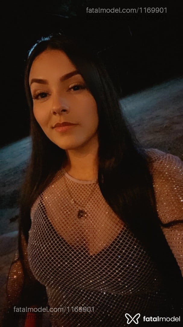 Acompanhante mulher com cabelo castanho de olhos castanhos - Manuzinha