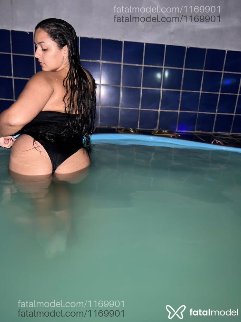 Acompanhante mulher com cabelo castanho de olhos castanhos - Manuzinha