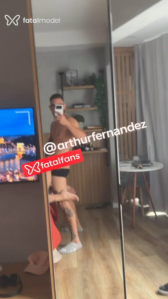 Acompanhante homem com cabelo castanho de olhos castanhos em Pato Branco Acompanhante homem com cabelo castanho de olhos castanhos em Pato Branco - Arthur Fernandez