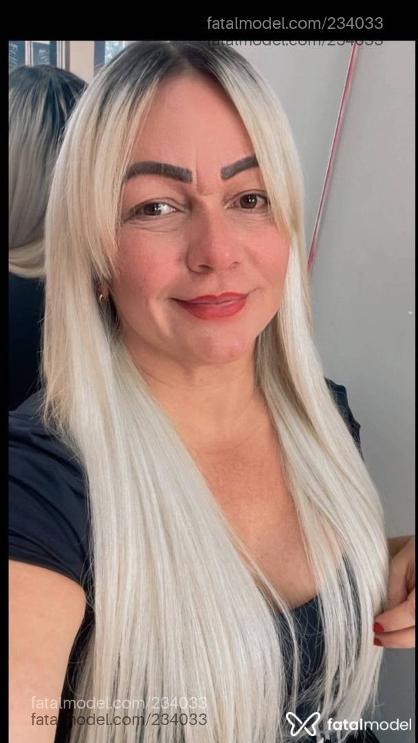 Acompanhante mulher loira (o) de olhos castanhos em Santa Cruz do Capibaribe - Bia Vasconcelos