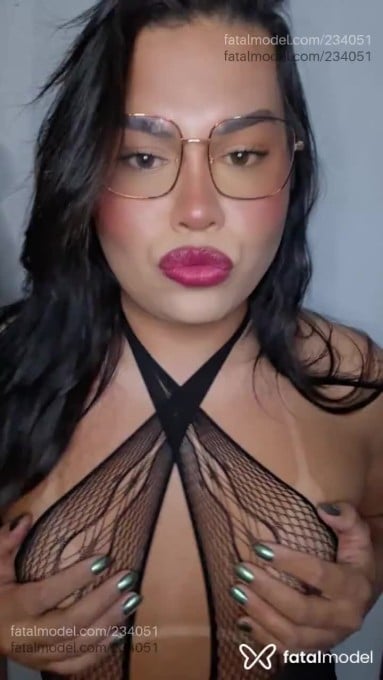 Acompanhante mulher trans morena (o) de olhos mel em Alegrete - Camilla