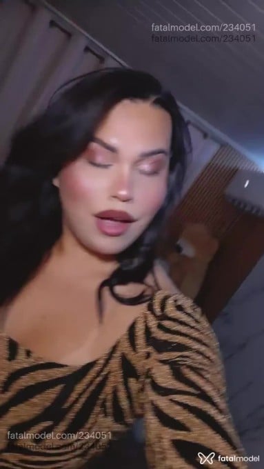 Acompanhante mulher trans morena (o) de olhos mel em Alegrete - Camilla