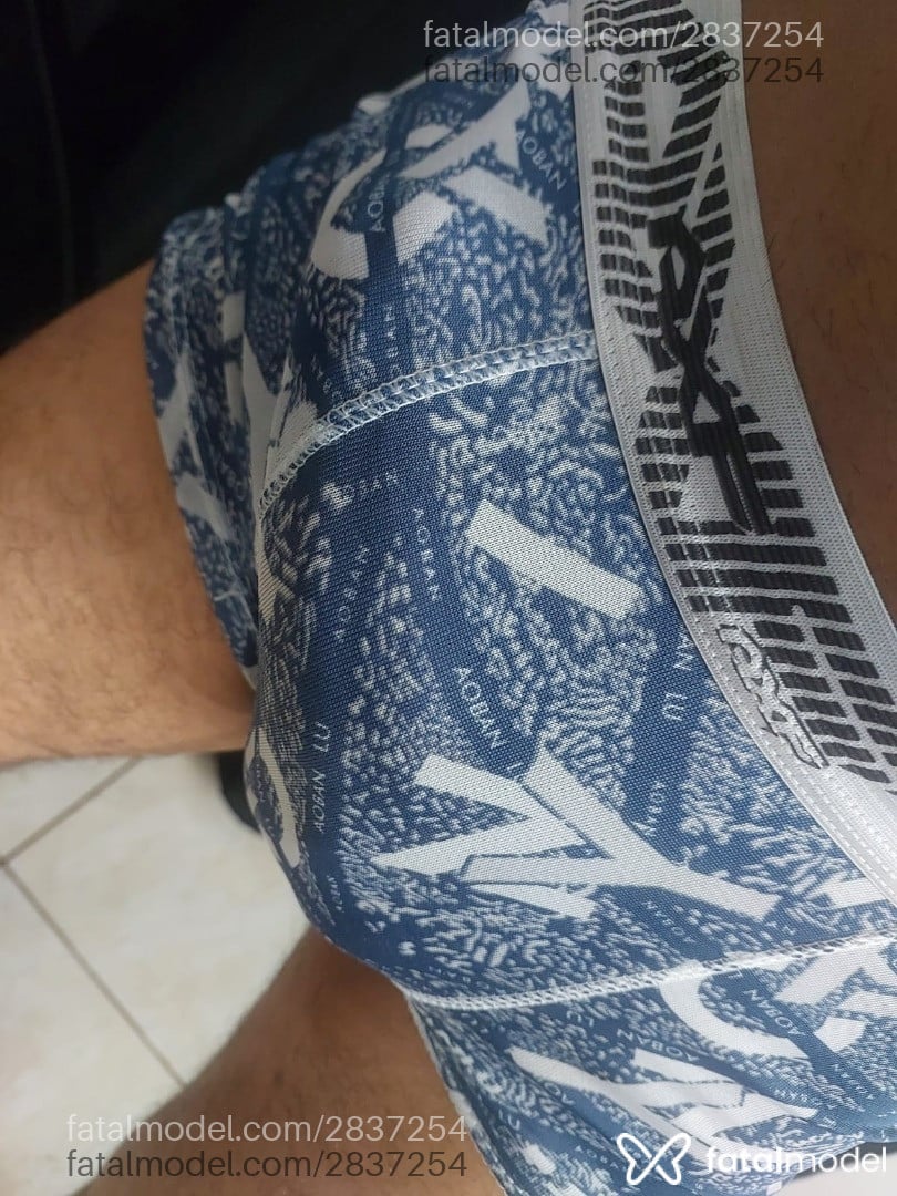 Acompanhante homem morena (o) de olhos castanhos - Gabriel