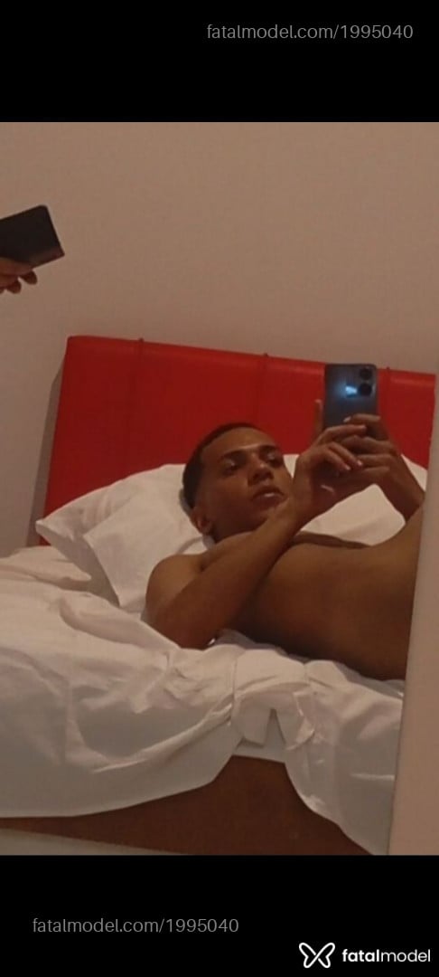Acompanhante homem morena (o) de olhos mel em Belo Horizonte - Isaac
