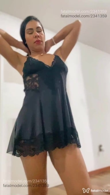 Acompanhante mulher morena (o) de olhos castanhos - Mallu Acompanhante mulher morena (o) de olhos castanhos - Mallu