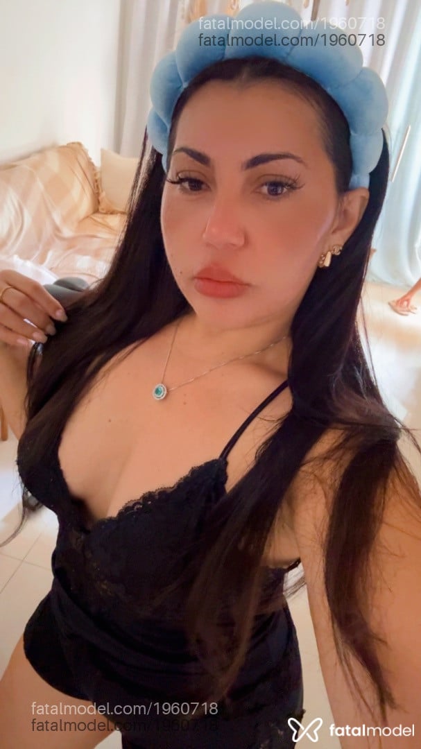 Acompanhante mulher com cabelo castanho de olhos castanhos em Garanhuns - Sabrina Machado