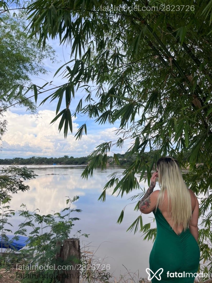 Acompanhante mulher loira (o) de olhos mel em Ji-Paraná - Ana Mello