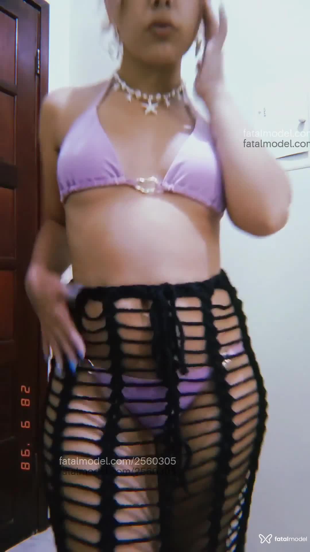 Acompanhante mulher com cabelo colorido de olhos castanhos em São Paulo - Angel