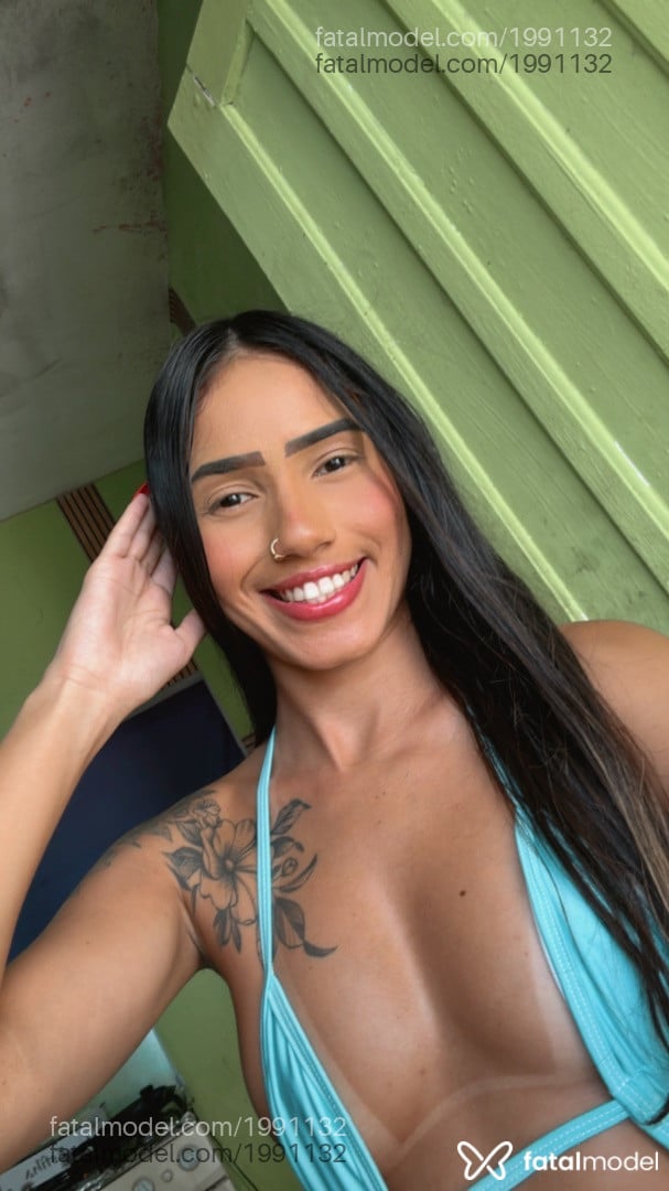 Acompanhante mulher morena (o) de olhos pretos em Mongaguá Acompanhante mulher morena (o) de olhos pretos em Mongaguá - Vihsantoss