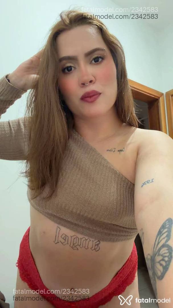 Acompanhante mulher morena (o) de olhos castanhos - Antonella