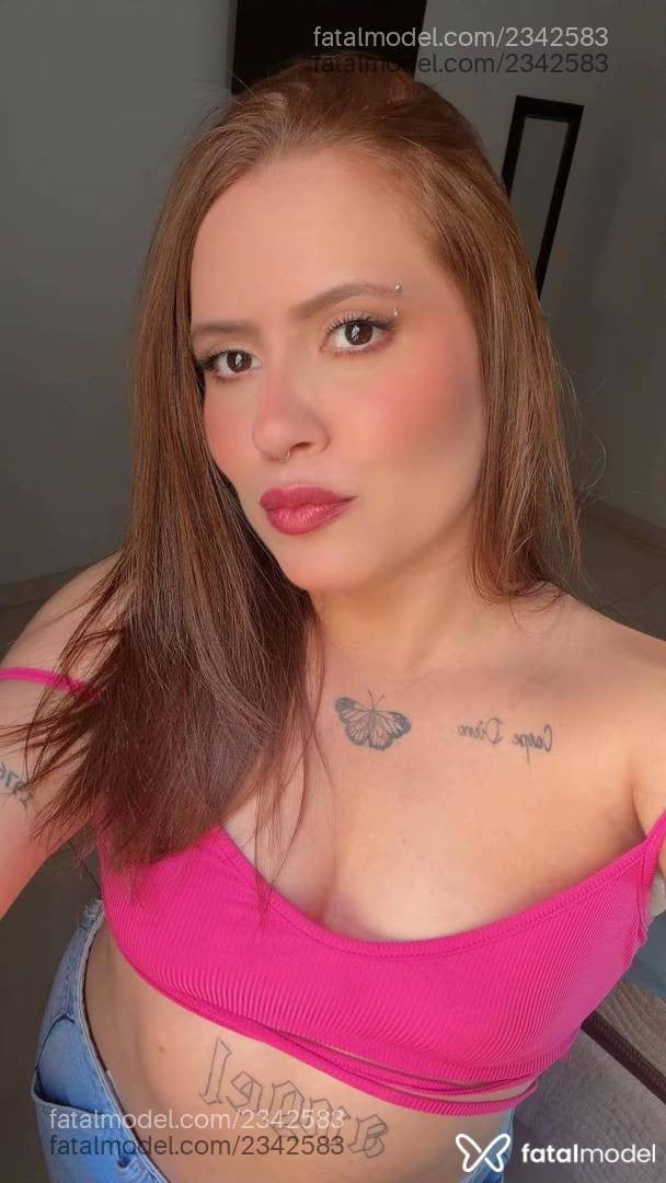 Acompanhante mulher morena (o) de olhos castanhos - Antonella