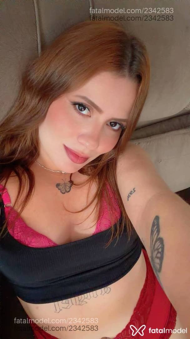 Acompanhante mulher ruiva (o) de olhos castanhos - Antonella