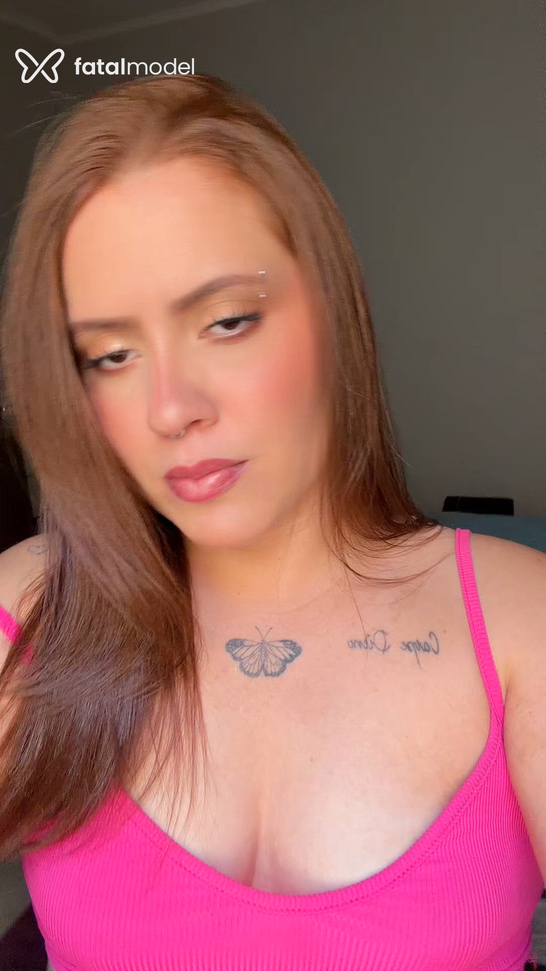 Acompanhante mulher ruiva (o) de olhos castanhos - Antonella