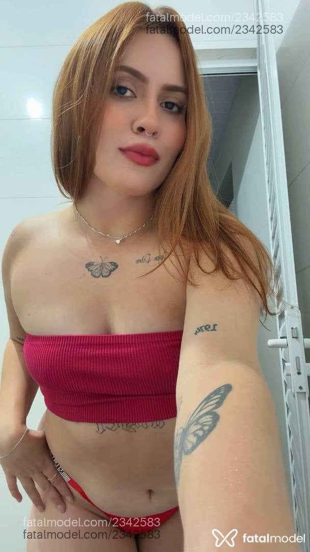 Acompanhante mulher ruiva (o) de olhos castanhos - Antonella