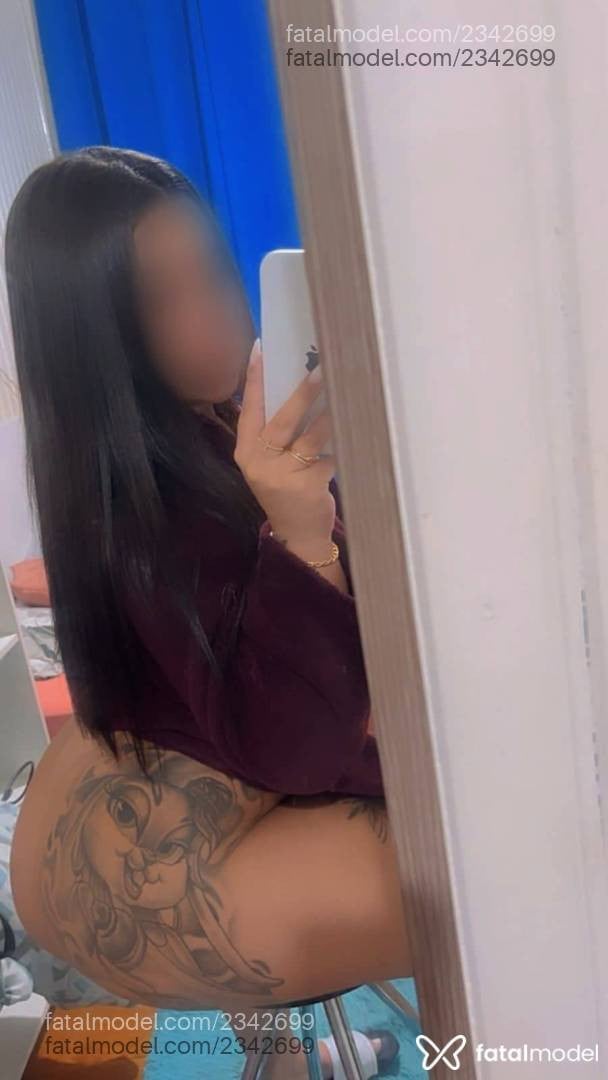 Acompanhante mulher com cabelo castanho de olhos mel em Santana do Livramento - Alice